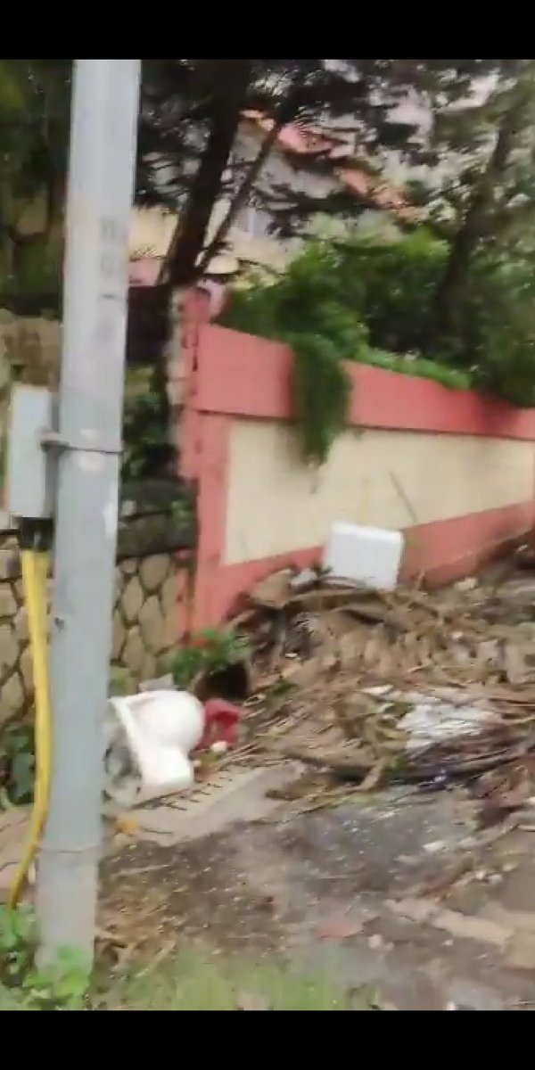 MNCDFbombay's tweet photo. Complaint regarding unattended debris given to us by Resident @Bhavish_A forwarded by Mumbai North Central District Forum to @mybmcWardHW SWM dept was resolved in less than 24 hours by JO's Shri Arvind boricha &amp; Shri Pravin kambli. We thank you for the Swift action. Keep it up👍 https://t.co/oyFsm6TjUQ