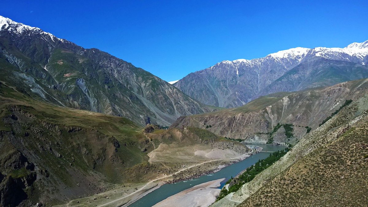 GiantMap's tweet photo. We know that it is also important to recognize that each country is unique🌠. Today we name a landlocked sovereign country located in Central Asia which is Tayikistan🌏. #giantinteractivemaps #country #diversity #ODS #sdgs https://t.co/3M1cPrXJtx