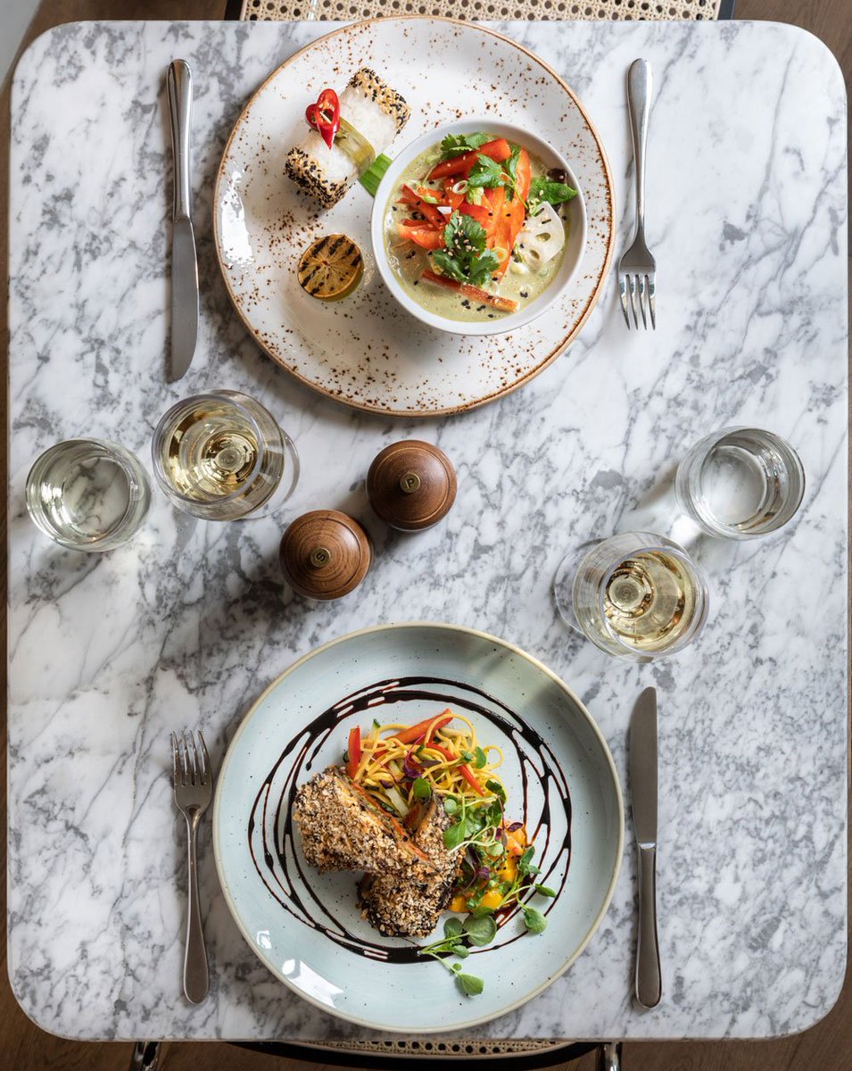 GateRestaurant's tweet photo. #Dinner for two in our #StJohnsWood restaurant: Green Thai Curry  #vegan &amp; #GlutenFree and #Aubergine Teriyaki (vegan) Proving that #PlantBasedFood can be delicious and beautiful! https://t.co/fak9Twvr4m https://t.co/KDG0wokV2E