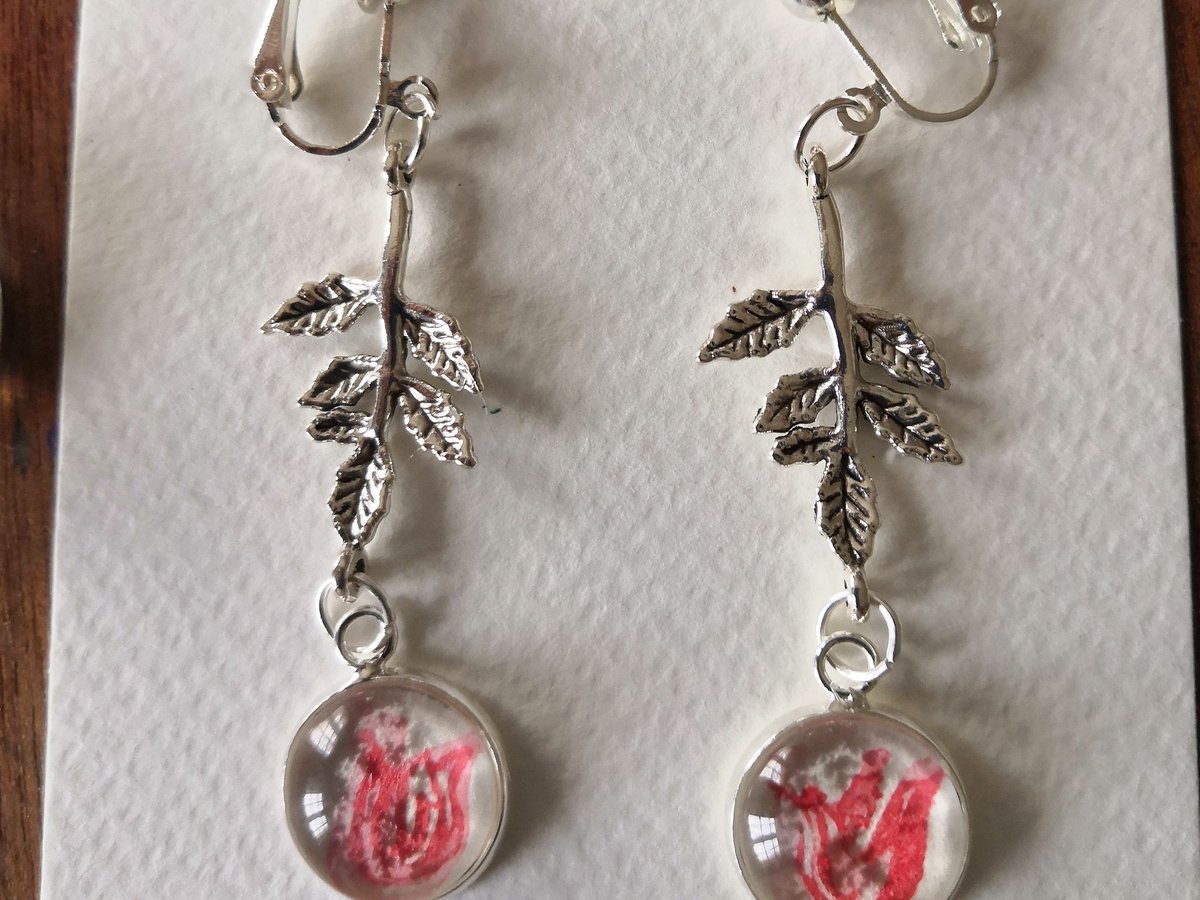 Petitmondedeve1's tweet photo. #vacances actives #nouveaute #boucleoreille #dormeuses #clips #aquarelle #watercolour #cabochon #petitmondedevenise a personnaliser sur demande #personnalisation #cadeaux #cotedazur #frenchriviera #cotedazurfrance https://t.co/L7snwDGaSp