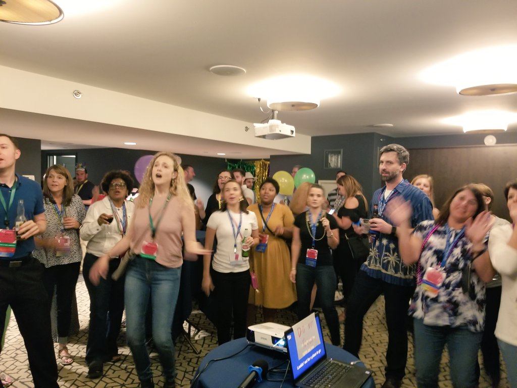 ncura5's tweet photo. Another fun night of karaoke #NCURAannual @NCURA https://t.co/qy0XBO3WWa