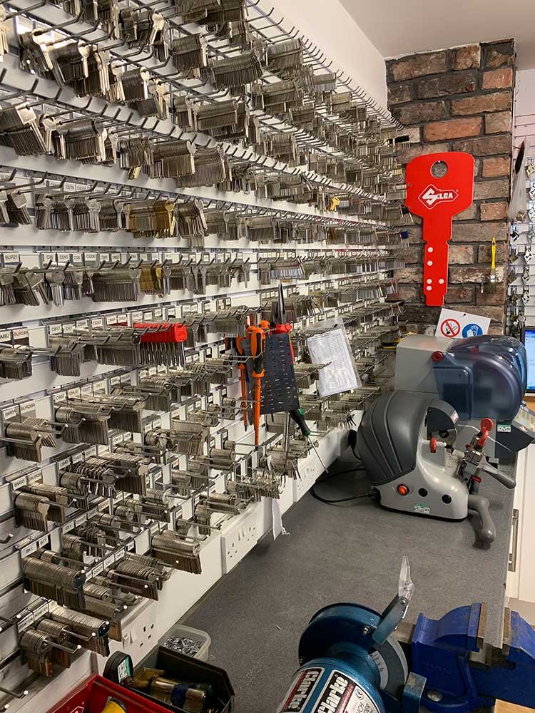 Macc Lock & Safe tweet media