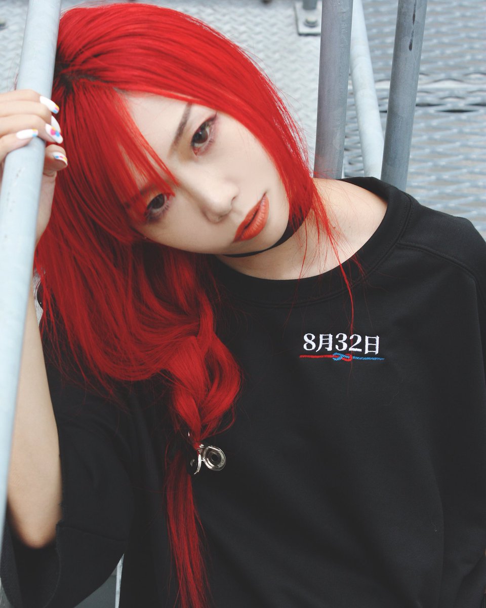 TheMINDAID's tweet photo. ❤️💙❤️💙
MINDAID(マインドエイド)
サマーセール！

終わらない夏休み
8月32日 BIGスウェット
https://t.co/qzZQBkaMi1
🔥30％OFF🔥
￥16,200→￥11,340

9月1日を迎える覚悟が決まらないまま8月を続けてしまうあなたへ、終わらない夏休みに願いを込めて。
男女問わずガボっと着たい超オーバーサイズ😉 https://t.co/WHcQpNPRoQ