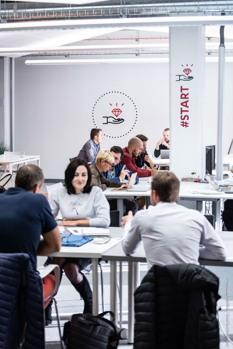 euratechnologie's tweet photo. 💡Vous avez l’esprit entrepreneurial, êtes passionné(e) par l’ #innovation et l’ambition de créer votre #startup ? 
👩‍💻Rejoignez le programme d’incubation Start : 80 jours d’immersion entrepreneuriale ! 
📬Postulez avant le 11.09.2019 > https://t.co/faPdQTNpNq https://t.co/1xXkHia4we