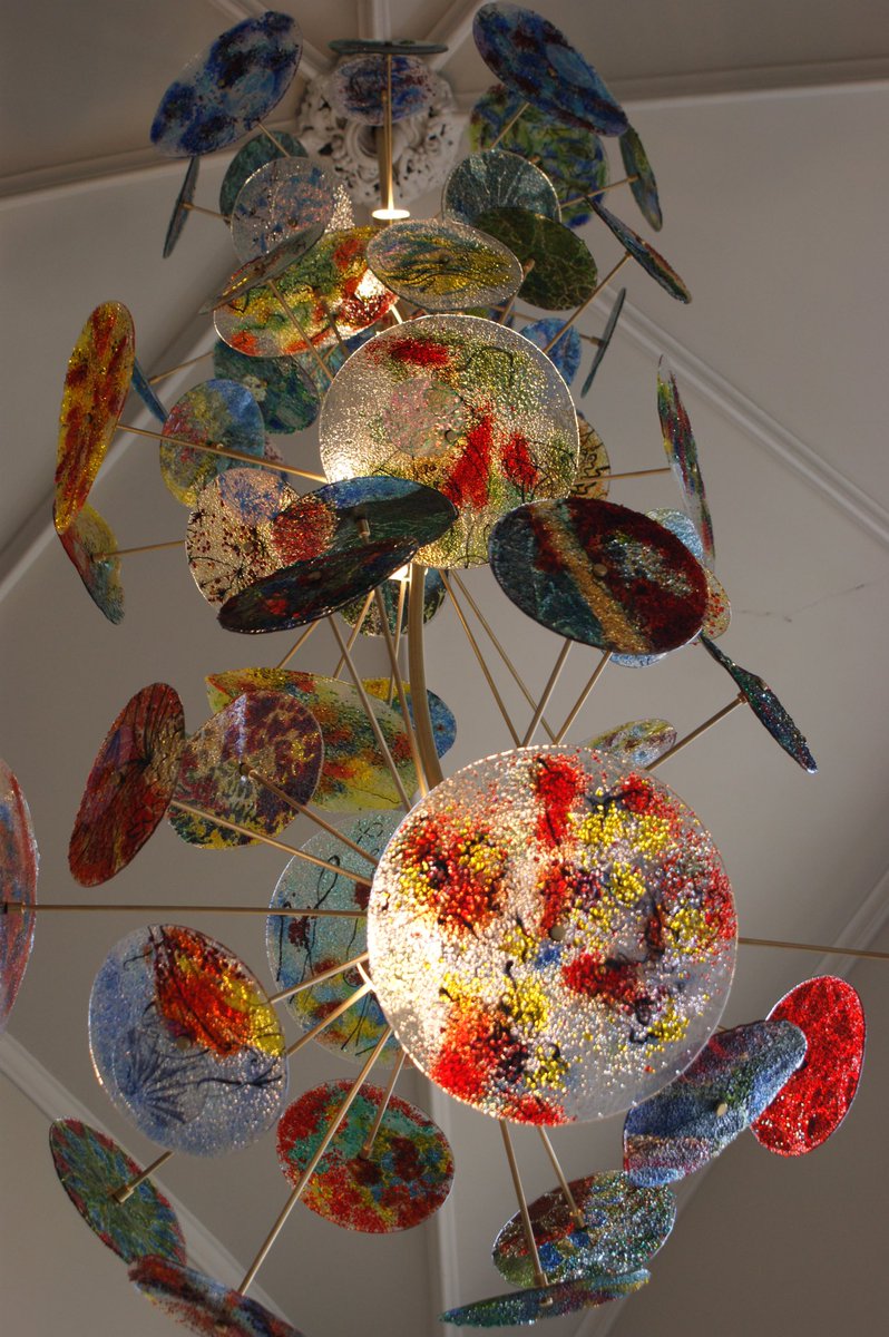 basislighting's tweet photo. Glass artist Claudia Phipps created this bespoke chandelier for Wycombe Abbey School using Basis Cree XPG2 LED lights.

Images and artwork by Claudia Phipps Architectural Glass. 
#ClaudiaPhipps #BasisLighting #Bespoke #GlassDesign #Chandelier #LightingDesign #GlassArt #LEDLights https://t.co/KvfyulWy71