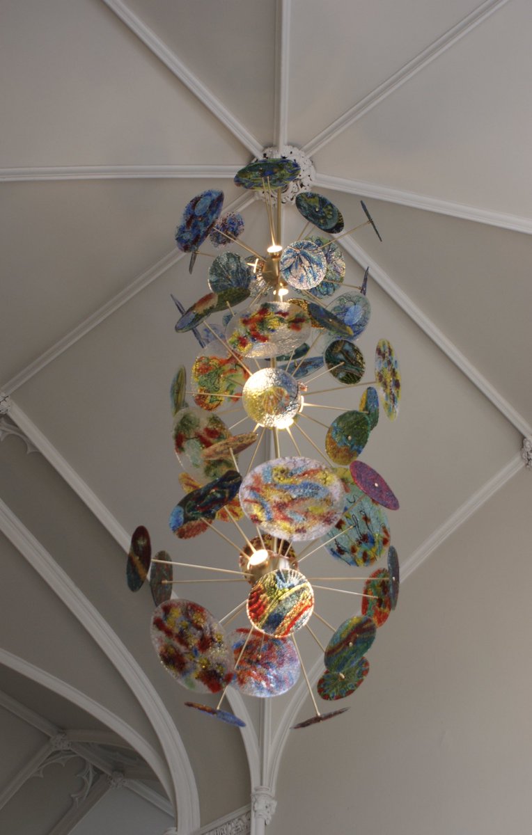 basislighting's tweet photo. Glass artist Claudia Phipps created this bespoke chandelier for Wycombe Abbey School using Basis Cree XPG2 LED lights.

Images and artwork by Claudia Phipps Architectural Glass. 
#ClaudiaPhipps #BasisLighting #Bespoke #GlassDesign #Chandelier #LightingDesign #GlassArt #LEDLights https://t.co/KvfyulWy71