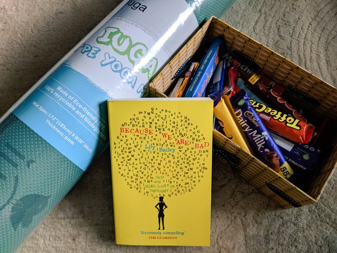 Huge thank you to my lovely @barrypompey5183 for these goodies from my wishlist 😍 I'll be reading and<a class="tags" target="_blank" title="On Twitter" href="/?out=eyJ0eXAiOiJKV1QiLCJhbGciOiJIUzUxMiJ9.eyJpYXQiOjE3MjIwMjM1NTcsImlzcyI6InR3cG9ybnN0YXJzLmNvbSIsIm5iZiI6MTcyMjAyMzU1NywiZXhwIjoxNzUzNTU5NTU3LCJyZWRpcmVjdF91cmwiOiJodHRwczovL3R3aXR0ZXIuY29tL2JhcnJ5cG9tcGV5NTE4MyJ9.Y3zI6XqSNDeEsMcsyKM9XNg3fI-MbS7tTUPWHtJWFID2qJZyUa0FWiMfT-gcKi6hT9rQpP4A0gYD62rSq8Bm5A">@barrypompey5183</a>