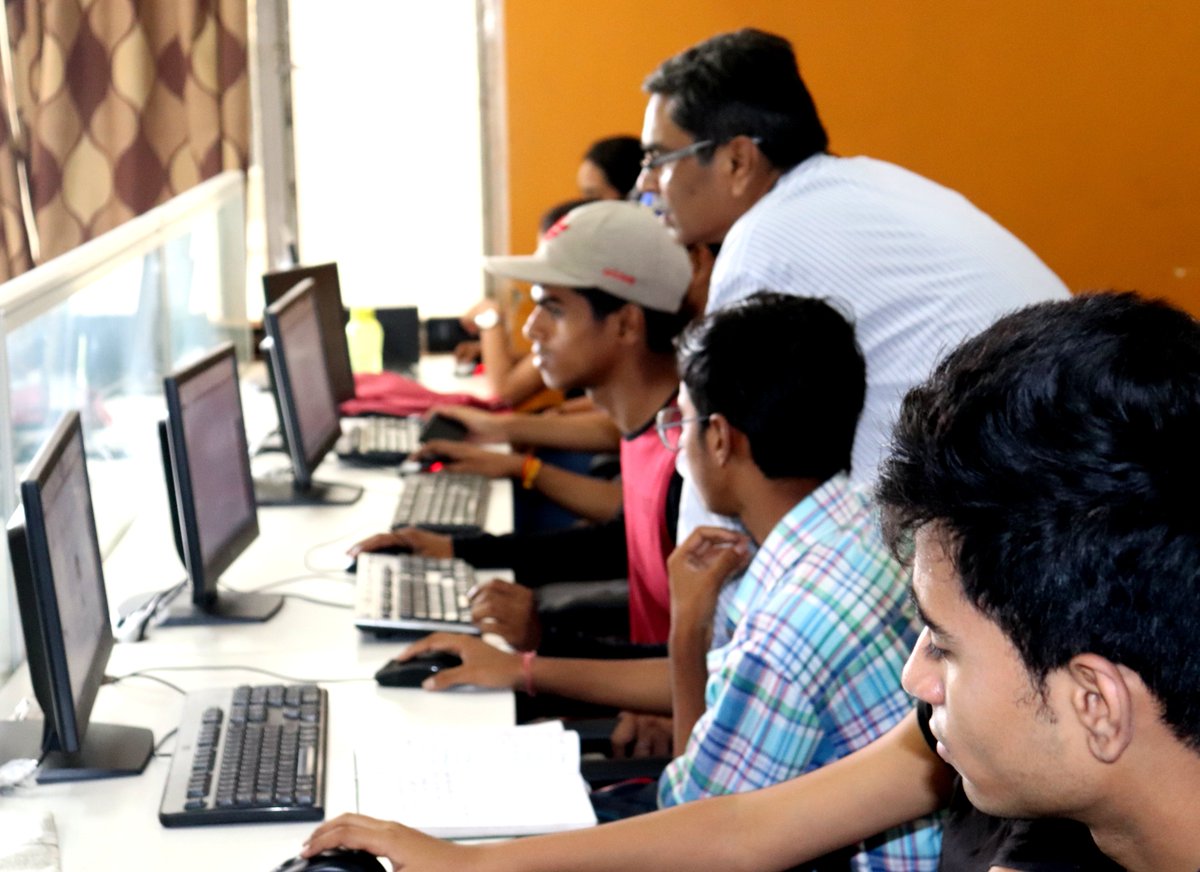 ims_noida's tweet photo. The School of Journalism and Mass-Communication,@ims_noida organized a Workshop on “#InDesign_Software” for the students of the #BJMC & #MJMC Program. The session was conducted by #Ms_Rama_Arora, Faculty Member @ImsDia. https://t.co/4KdtIpkKzr