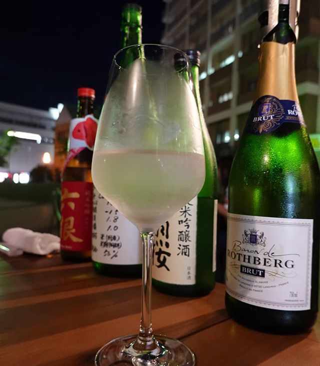 uwa103's tweet photo. #ねぶた 最終日の 
#花火 の音を肴に #日本酒 を🎵

#青森県 
#青森市 
#Rocketco https://t.co/T3ZzXp7lva