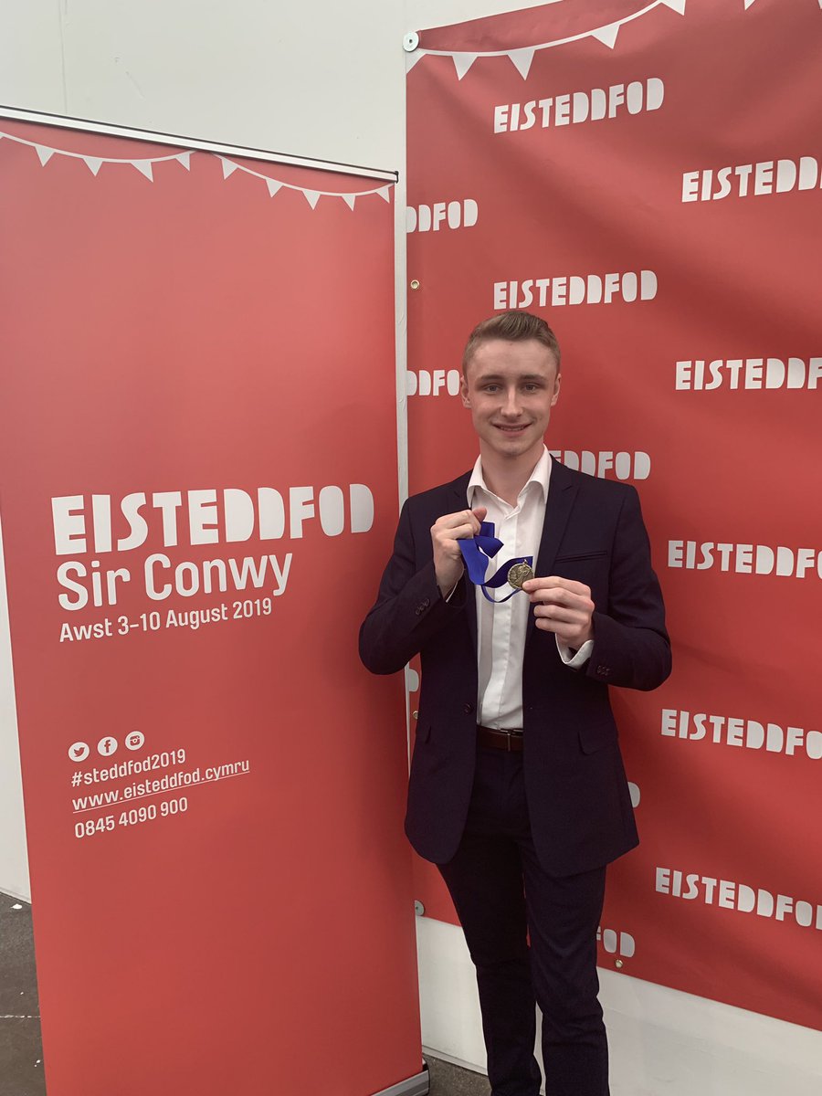 YJBPerform's tweet photo. LLONGYFARCHIADAU Ellis!! Ennillydd y rhuban glas offerynnol yn Eisteddfod Genedlaethol Cymru! https://t.co/xyHNFOVRFi