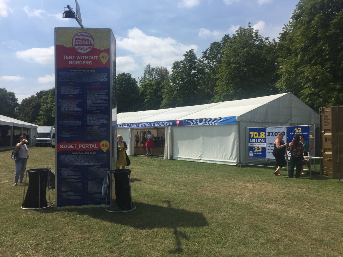 RefugeesCSEE's tweet photo. Screening of Manta Ray, a movie on #Rohingya refugee crisis is about to start in a few minutes in #SzigetFesztival ‘s #TentWithoutBorders by @RefugeesCE If you’re around, don’t miss it!
https://t.co/LcfixK2Rmt https://t.co/uBdvdUF3w3