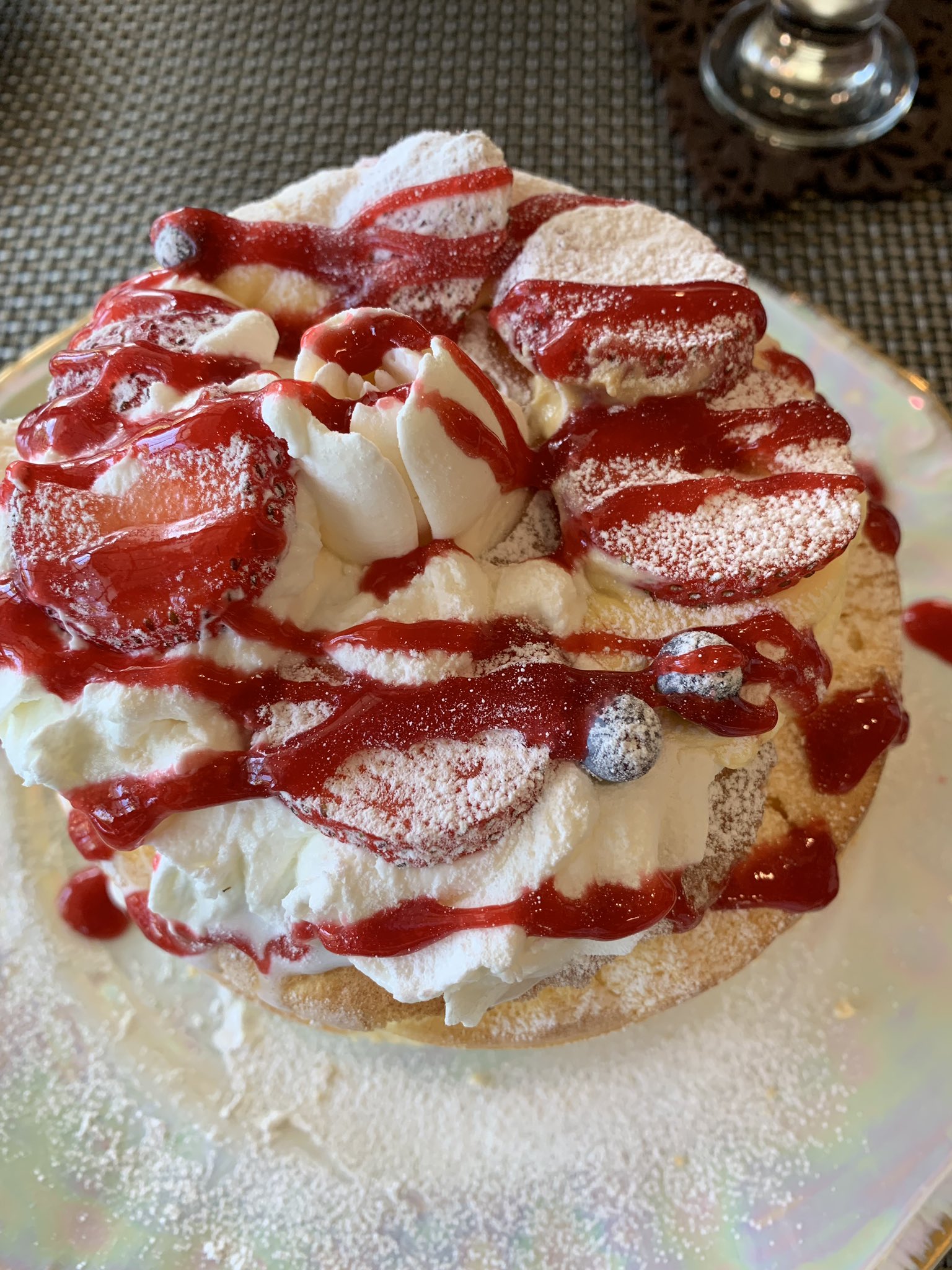 マリンママ On Twitter またもや 桃パフェ パンケーキ 食べに行った 桃の量が 凄かった 桃 ももパフェ ぱんけーき あさぎや