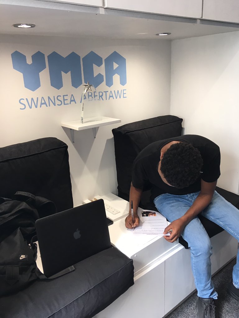 Gergo_YMCA's tweet photo. Ian working on his Group Music Composition @AgoredCymru Unit. Today we started learning the basics of ProTools and drum editing 🎧 @YMCASwansea @HolosEducation @WCVA_AIF #trainingandeducation #employabilityskills #yengage https://t.co/L8p16cKYct