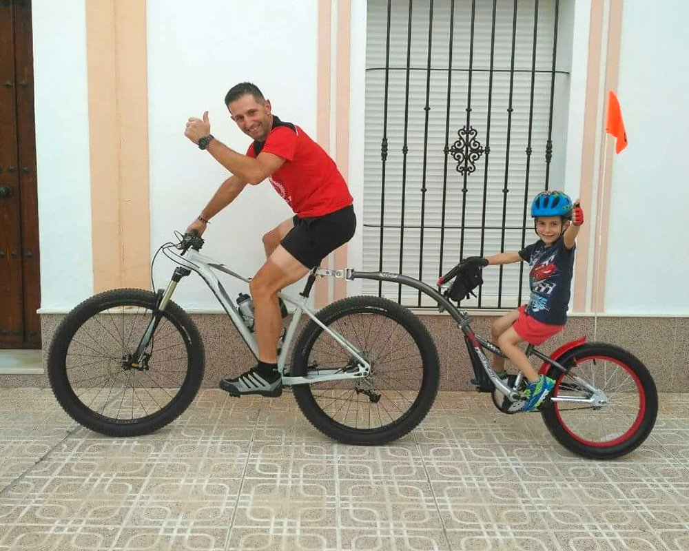 ¡Cómo mola veros pasarlo genial con la bici semitándem #CoPilot! 🙌🙌
Nuestros #WeeRiders no dudan en pasar el #verano haciendo deporte en familia. ❤
#WeeRideSpain #JuntosMolaMás
📸 Jesús Cosano Polo