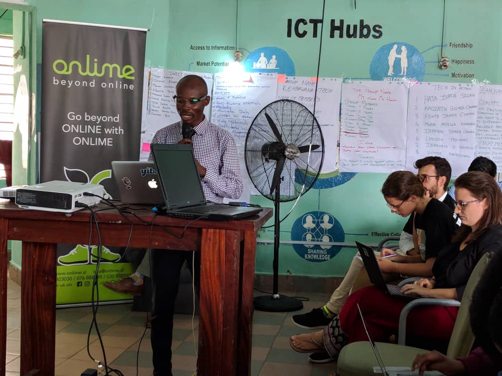 sensihub1's tweet photo. Ibrahim Bah, President of the Sierra Leone Motor Bike Riders Union shares his union experience and challenges relating to Urban Mobility.
#DSTI #MOTA #WORLDBANK #SIERRALEONE #Sensitechhub #hackathon #innovation https://t.co/u8w2K1TFoW