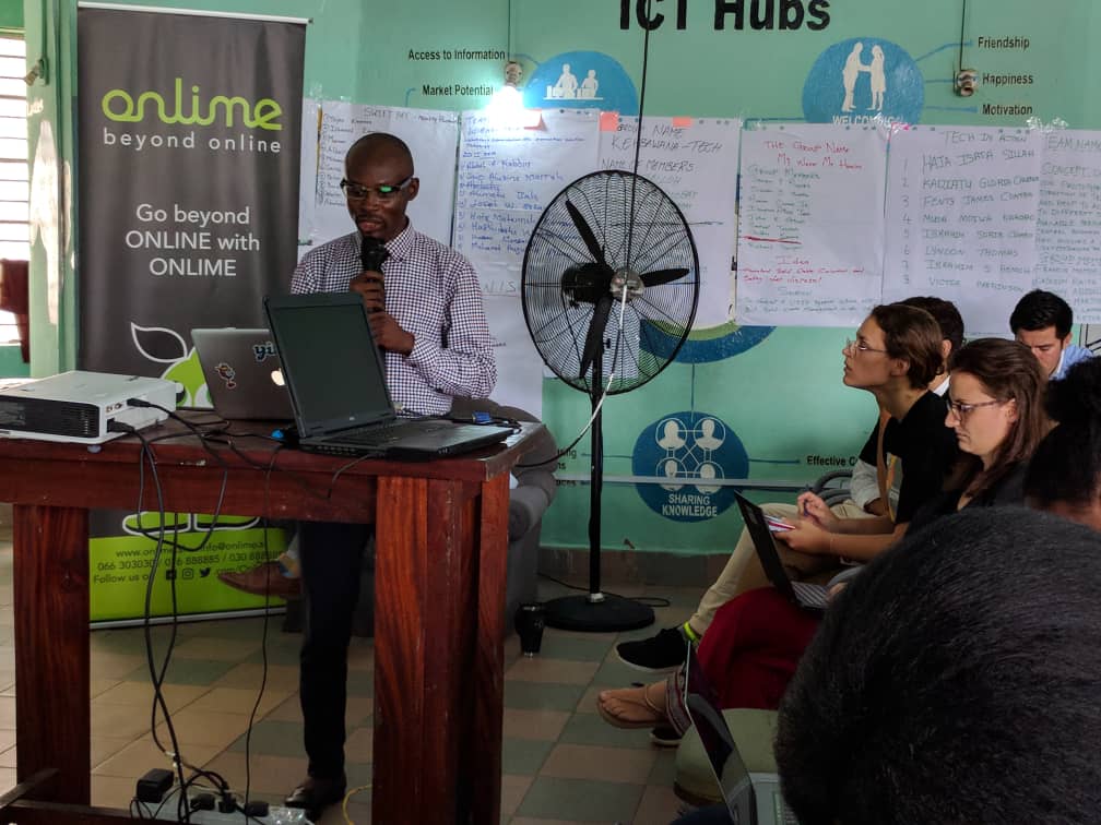 sensihub1's tweet photo. Ibrahim Bah, President of the Sierra Leone Motor Bike Riders Union shares his union experience and challenges relating to Urban Mobility.
#DSTI #MOTA #WORLDBANK #SIERRALEONE #Sensitechhub #hackathon #innovation https://t.co/u8w2K1TFoW