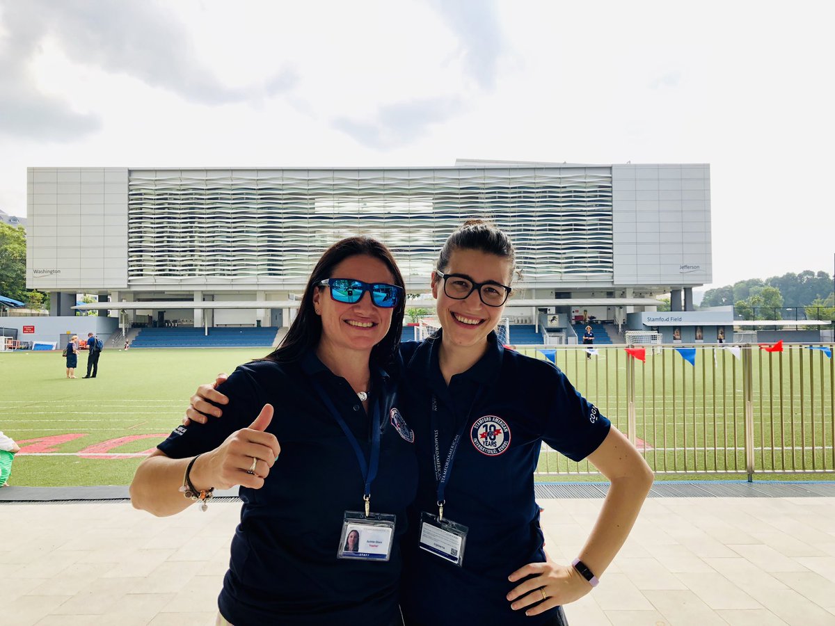 We survived our first meet the parents/students day <a href="/SAISSingapore/">Stamford American</a> 🤣😂 seriously it was so great to have students back in the classroom #dubaibuddies <a href="/isabel_pacios/">Isabel Pacios</a> #holidayover