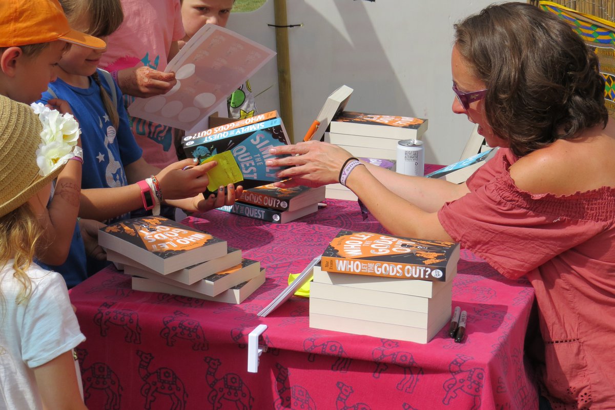 pelicanpost's tweet photo. Hey @MaryAliceEvans @chickenhsebooks tks for a truly epic performance last week @CampBestival. loved having you and thank you for all your support.  To our lovely followers - if you ever get a chance to see the marvellous Maz Evans on a book tour - dont miss out! https://t.co/4LW4LSRdBB