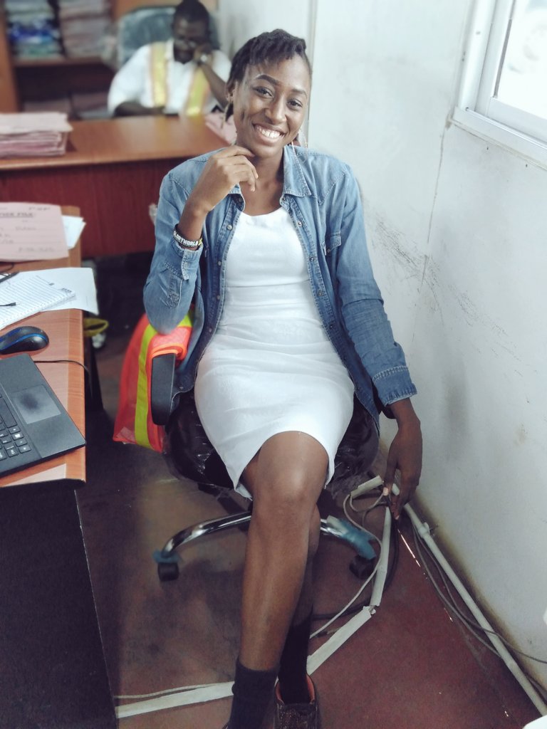 sisi_derin's tweet photo. Not Ur regular Ekiti gurl. WCW ❣️❣️
#dimplegang #dimplenation
#SafetyFirst https://t.co/QVWpuflHDW