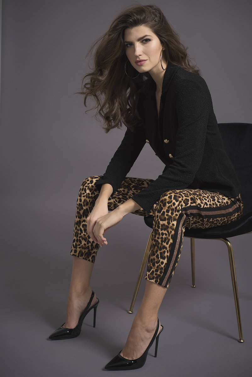 Our Fashion Show tickets are now on sale! Thurs 10 Oct 12-3pm
Includes 3 course lunch, glass of prosecco, fashion show &amp; fabulous goody bag from #SPACENK
<a href="/ERFashion/">Elizabeth Rose</a> will be introducing their exciting new range of designer wear 
Tickets £35 pp montalbanorestaurant.co.uk #Tenterden