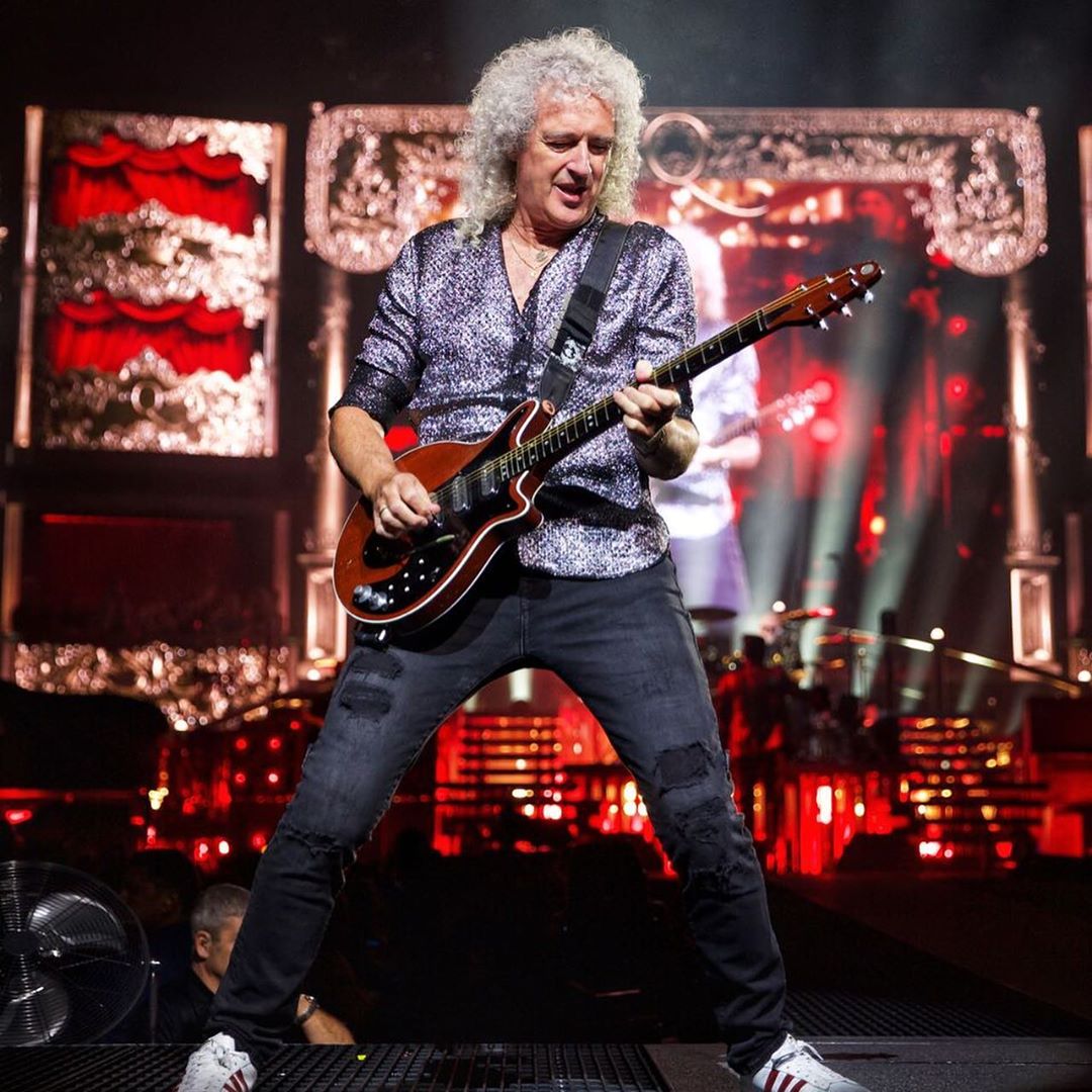 aqueenofmagic's tweet photo. 📸 Queen + Adam Lambert en el Madison Square Garden de Nueva York (Noche 1).
•
#qal #queen #adamlambert #QueenMSG #madisonsquaregarden #madison #brianmay #rogertaylor #aqueenofmagic https://t.co/WcAmE3Ife7