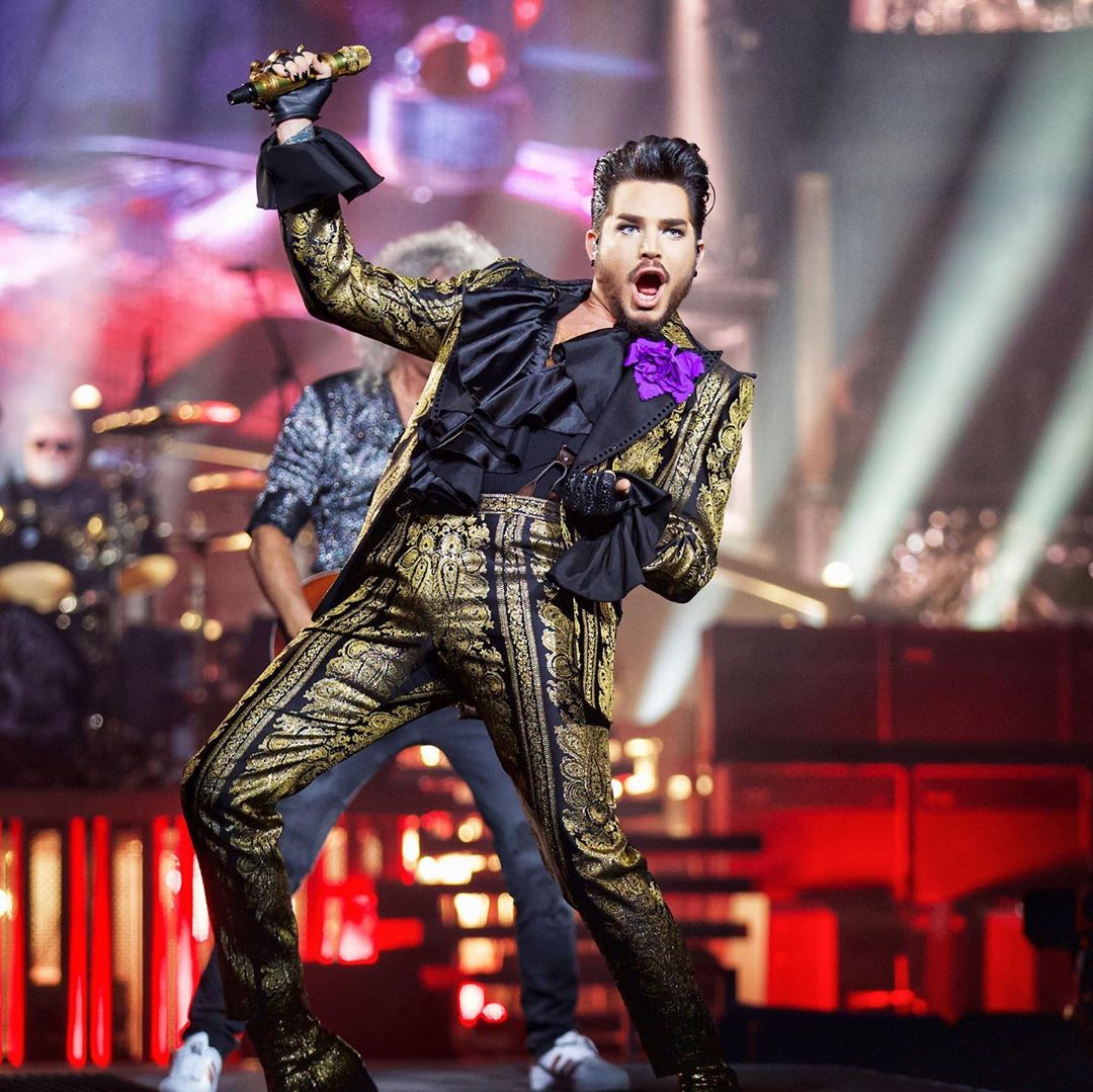 aqueenofmagic's tweet photo. 📸 Queen + Adam Lambert en el Madison Square Garden de Nueva York (Noche 1).
•
#qal #queen #adamlambert #QueenMSG #madisonsquaregarden #madison #brianmay #rogertaylor #aqueenofmagic https://t.co/WcAmE3Ife7