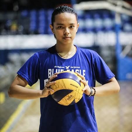 ThirbeaShippers's tweet photo. WHERE ARE YOU GERALD?????? πππ
#AteneoVolleyballEdition ππ
#TeamBea
#TeamJulia
#TitaGretchen
#Dani
#OneBigFight
@_beadel @juliacmorado @gretchenho @ravenadani https://t.co/YnUVeW3lPr