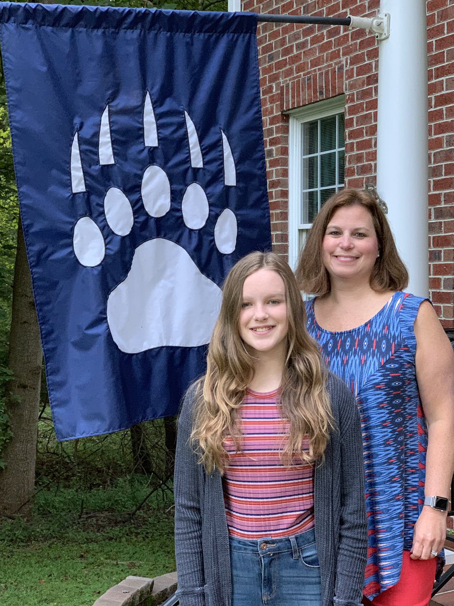 jepperson1120's tweet image. Ready to start year 3 of teaching and Abby is in 7th grade! #MAfirstday