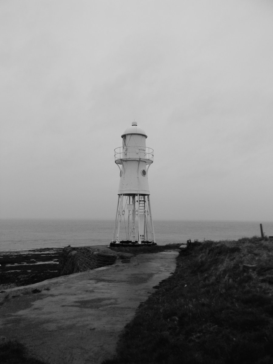 Look no further than #Somerset for some understated Lighthouses on #LighthouseDay 🚢. I quite like Black Nore Lighthouse near #Portishead (pictured), but more iconic ones exist at Burnham-on-Sea.
