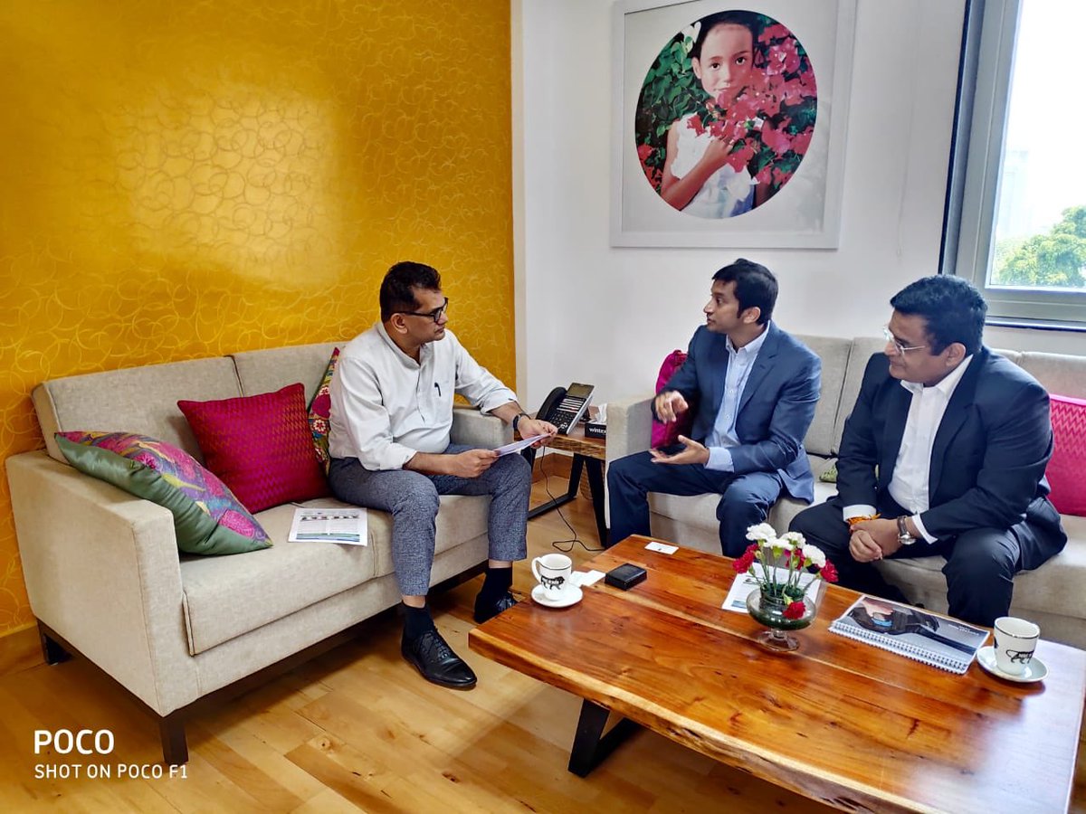 LeapGreen's tweet photo. Our Directors Mr. Dev Anand Vijayan &amp; Mr Narain Karthikeyan were delighted to meet Mr. Amitabh Kant, CEO of NITI Aayog and had an interactive session regarding green mobility through Leap Green Energy. 
#EV #Battery #Green #renewableEnergy #energy #DriveElectric #Gogreen https://t.co/4GNwstuIhs