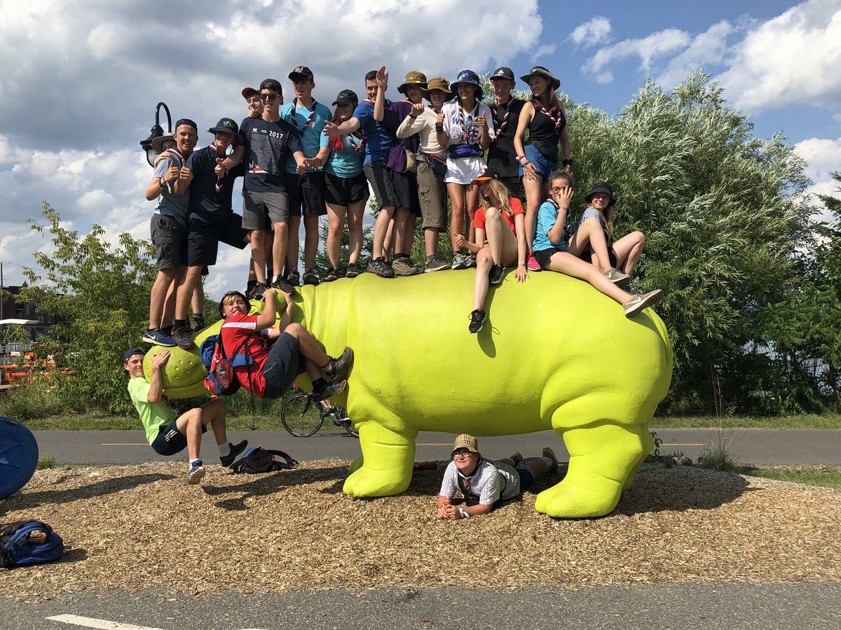 leicsunit3WSJ's tweet photo. What a great first day in Granby, Canada. Off we went blueberry picking, seeing how many scouts we can get on a hippo and topped off with a campfire investiture (in English AND French) #UK24WSJ #leicsWSJ2019 #ScoutJamboree #theattenbears @leicsunit3WSJ https://t.co/TI1Zi70rvx