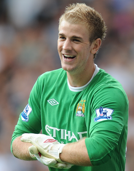 VisionCareSport's tweet photo. Joe Hart and James Van Der Beek could surely be related #bbcfootball https://t.co/xaUXYHB1S7