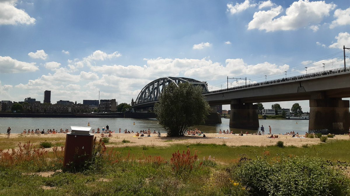Schoner langs de weg, schoner op je strandje en minder zooi op je festival: klinkt simpel, maar er komt nog aardig wat bij kijken  >>  
bit.ly/2KBgPyH  #Hoedan?! #zwerfafval ♻️