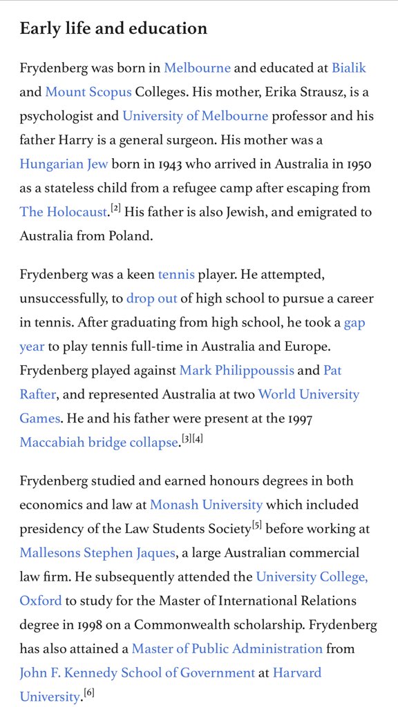 JohnOSullivan36's tweet photo. @Triplejay58 @quindiuscimmo Furthermore if his father was Polish surely he has birthright of citizenship to that country? So 😂 double dishonour #sec44 https://t.co/NoSvp7k3gg