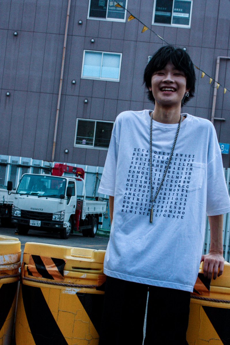 TheMINDAID's tweet photo. ❤️💙❤️💙
MINDAID
サマーセール！

ワードTシャツ/ホワイト
https://t.co/SjwA1MF07a
🔥30％OFF
￥10,260 → ￥7,182

別名
“最初に目についた英単語があなたにとって一番大切なもの Tシャツ”
横一列に最低でも1単語以上入ってます。どんな言葉が見つかりましたか？初対面など会話の導入におすすめ。 https://t.co/ktQVjSstpX