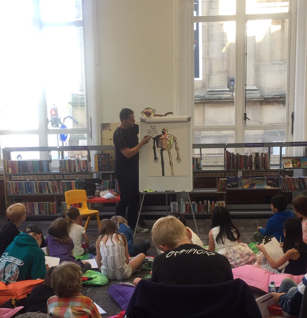 CazzaO's tweet photo. Brilliant drawing workshop from the illustrator of the new Iron Man Chris Mould #chrismould #IronMan @leedslibraries @Child_Leeds https://t.co/4d2JyCCAIs