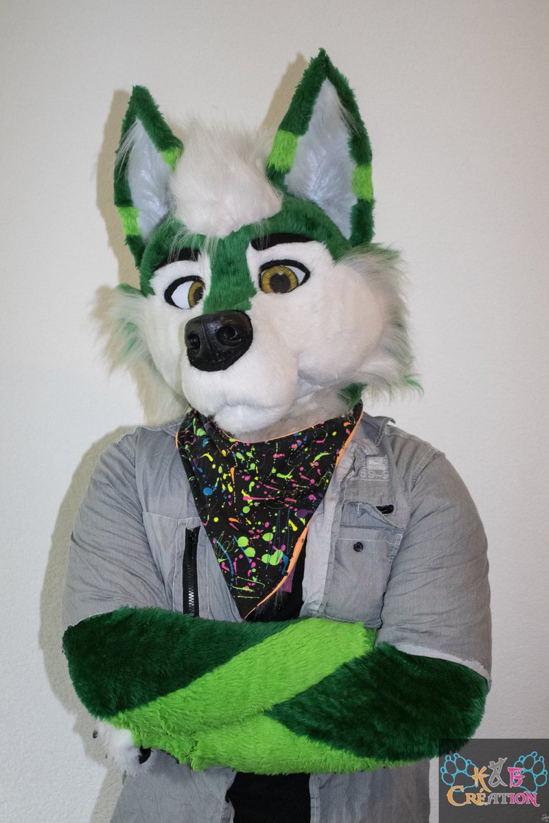KandBcreation's tweet photo. Hello!

Voici, l'un de nos premiers modèles de bandana taille L. De type personnalisé, deux tissus différents. 
Nous sommes ouvert pour des pré-commandes.
N'hésitez pas à nous contacter. #topfurs #furswiss #Fury #furs #furryfandom #fursaccessoires #fursuit #fursbandanas https://t.co/7mB057JMyi