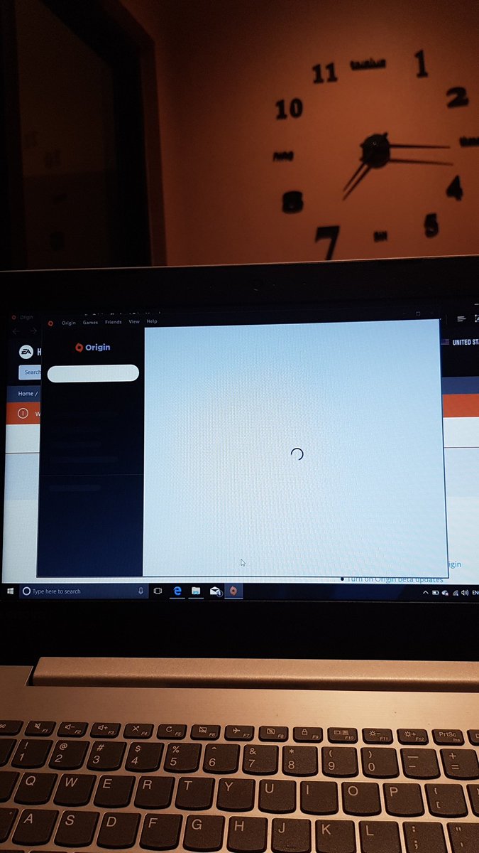 ArdeniaE's tweet photo. @EAHelp Hello:) can you help me?? I just downloaded origin app in my laptop. But its been like this for hours eventho my internet connection is fine. I've probably downloaded it many times to try it again but it cant be helped:( https://t.co/oNzxITKqeh