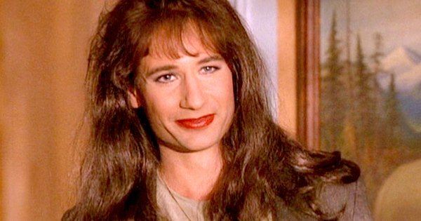 Happy Birthday wishes to David Duchovny  