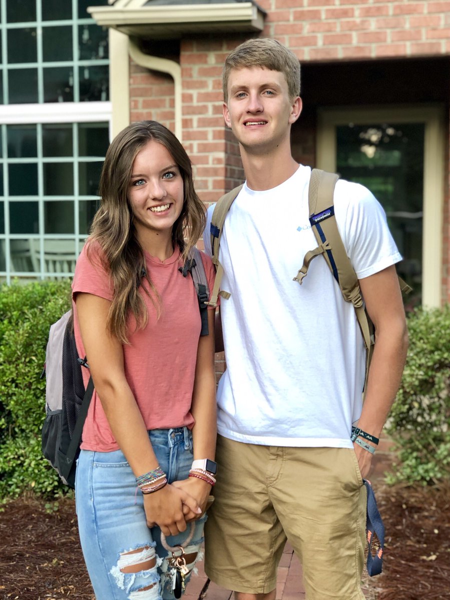 angeldorsett's tweet image. Junior and senior year for Evan and Elizabeth— hard to believe it’s his last #MAfirstday ! 👨🏼‍🎓 They wanted Caroline in the picture, but she woke up about 5 minutes after they left. @JasonDorsett always leaves before pictures.