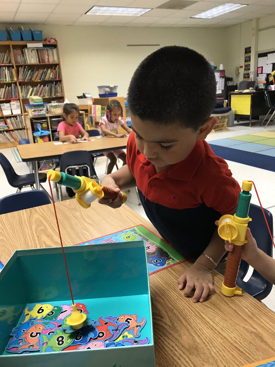 davis_fam's tweet photo. Summertime &amp; #BalancedCalendar school year means #fishing 🎣 🐠 #MrsDavisPreK @Falling_CreekES #oneccps https://t.co/FvUpoN1XMT