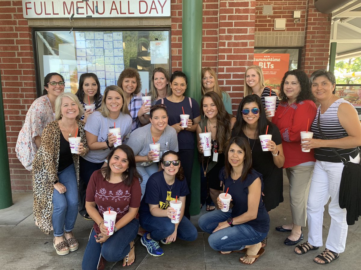 keenIC16's tweet photo. We ❤️ #christie_elem! Going to be a great year!!!! #christieconnects https://t.co/2qBX7haQcG
