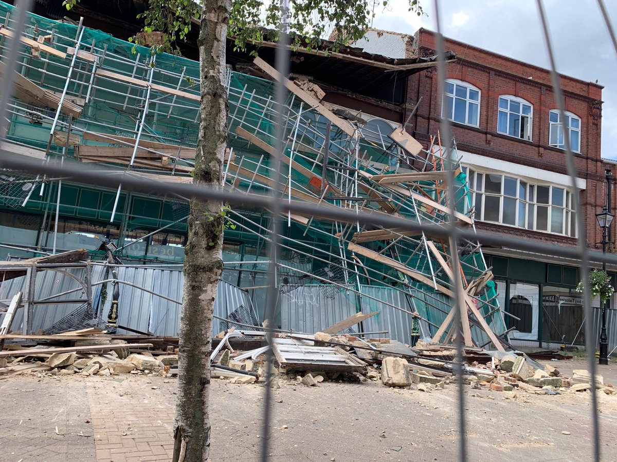 We are live on the scene of the Co-op building collapse. Hear more on <a href="/BBCCovWarks/">BBC Cov Warks</a>