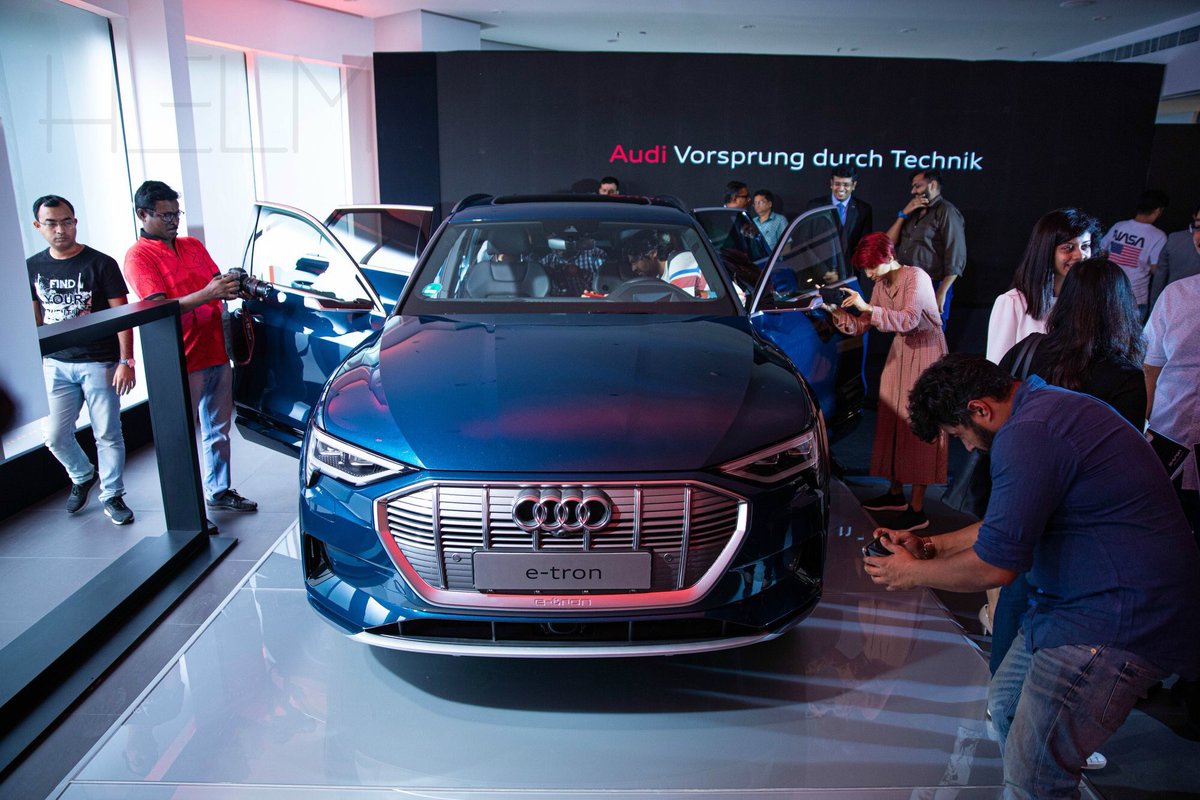 HelmExp's tweet photo. Celebrating at the Helm, 2 electric launches in 1 day, Audi Gurugram’s all new state of the art terminal &amp; the brand’s first electric SUV, Audi e-tron! #audigurugram #etron #audi #audiin #launchpad #rings #electric #helmexp #helmexperiential https://t.co/7TMuS8x6Lv