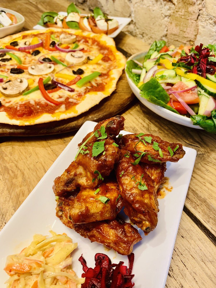 stratfordeast's tweet photo. SUMMER SPECIAL – PIZZA PARTY!

For the next two weeks, our bar and restaurant MEZA EAST will be serving the finest fresh pizzas and salads. Whether you’re in the mood for something cheesy or meaty, come and relax in your favourite bar with great food and free entertainment. https://t.co/8MyAz85itM