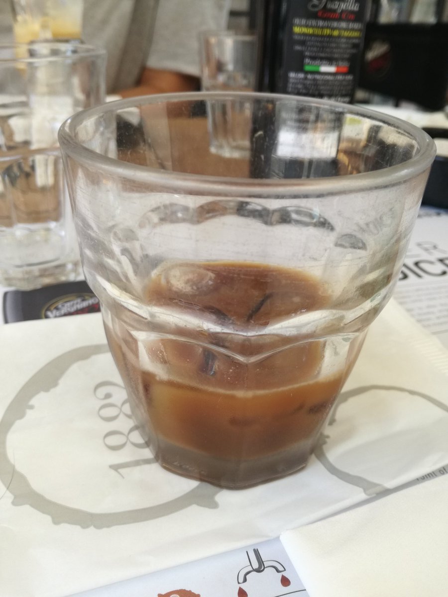 Tata27011's tweet photo. #trullosgirl !!!! Oggi l'ho provato con il latte di mandorla!!! 😍😍😍 Ma è buonissimo!!!! #caffeinghiaccia #squisitezza #lamianuovabevandaestiva grazie per la soffiata! https://t.co/SOB6GncZrq