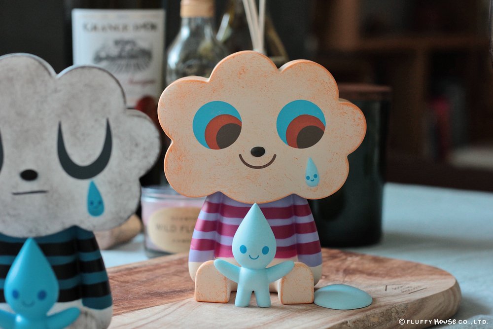 _myplasticheart's tweet photo. Please don’t take my sunshine away unless it’s with these cute new sad cloud figures by @fluffyhouse00 and @amandavisell Pre-order one of these sourpusses today at https://t.co/1C8SIhuMCg #cloud #fluffyhouse #designertoys #amandavisell #sadcloud #arttoys
https://t.co/PVx03g7aTv https://t.co/0s2L8fPYiv