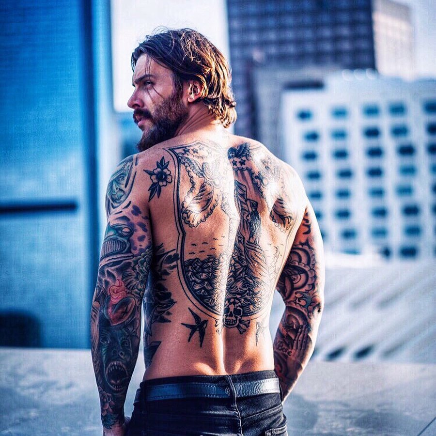 burnes_adrik's tweet photo. Tattoos https://t.co/5hMdd0hTKz
