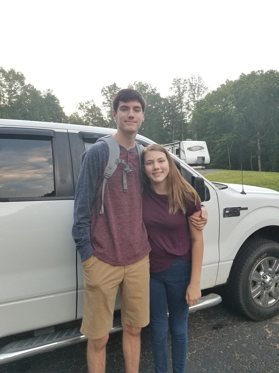 ObxWen's tweet image. #MAFirstDay We are going to have an Amazing Year!! Spread Kindness, Love one another, Keep reaching for the stars, Have gracious hearts, and Always know how very loved you are!! #11thgrader #7thgrader #MACSawesome