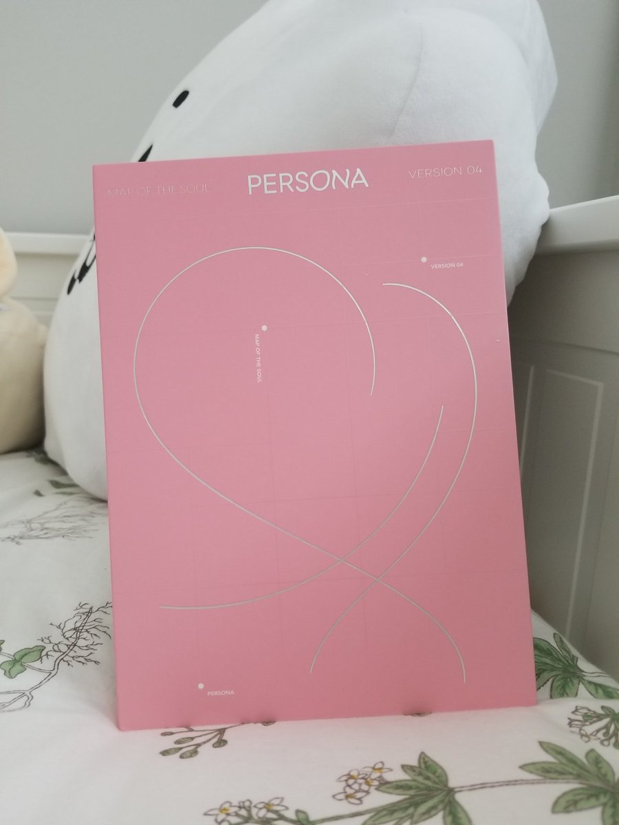 btsblingg's tweet photo. ☀️Prize: Bts Album Giveaway! 

☀️How to enter:
-Follow me
-Like &amp; RT this
-Tag @BTS_twt
-Tag a bts army member💜
🌎Open worldwide 
🗓Ends 15th of August! 
#btsgiveaway #giveaway #armygiveaway #bts⁠ ⁠⁠ ⁠  ⁠#btsarmy https://t.co/Qlm6bYfq8O